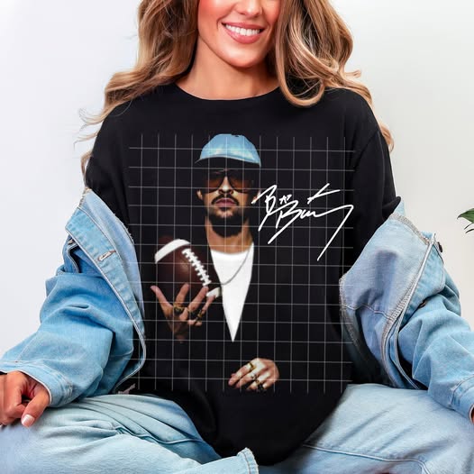 Bad Bunny Halftone tee